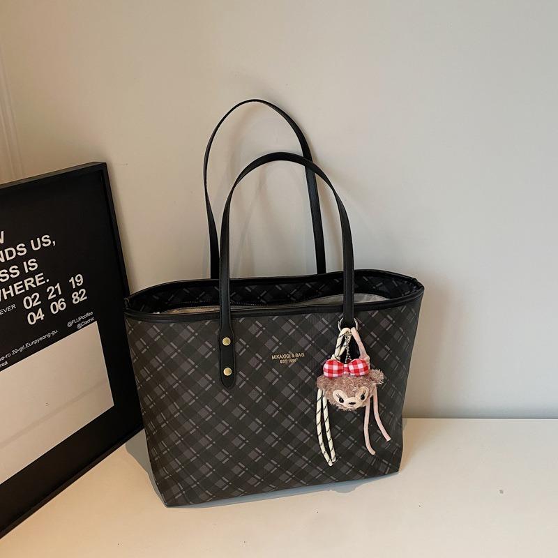 New women's bag commuting to work large capacity new retro fashion plaid commuting shoulder tote bag