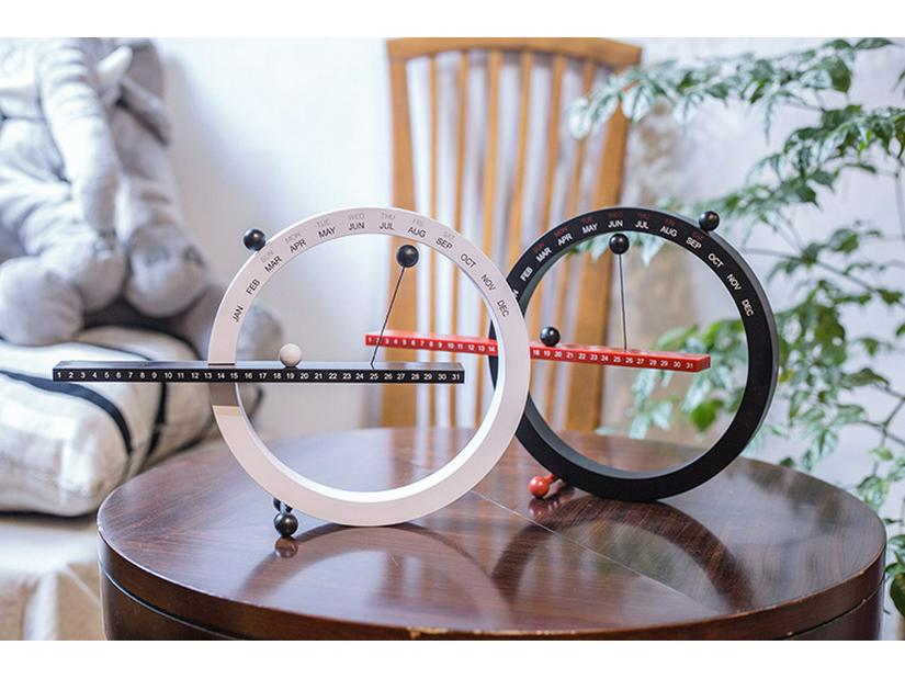 Magnetic Ball Wall Calendar: Creative Home Décor for Living Rooms & Bedrooms