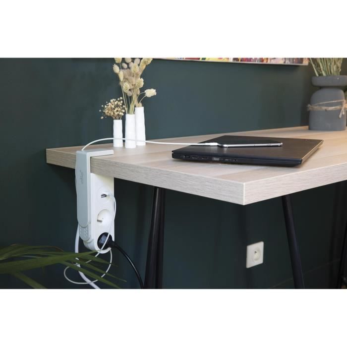 Otio Steckdosenblock steckbar 2 Steckdosen 2P+E und 2 USB-Ladegeräte - 1,5m - weiß