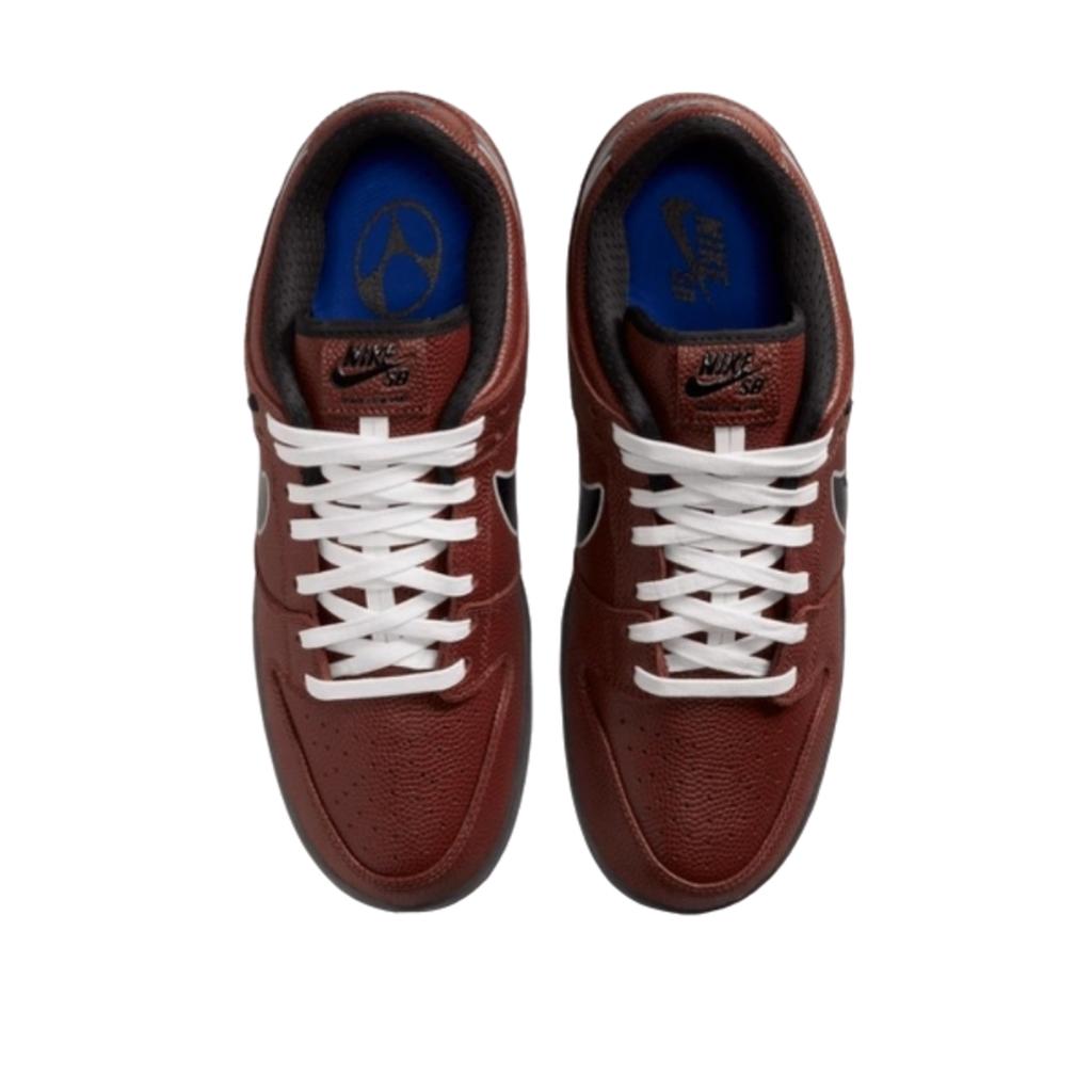 Nike SB Dunk Low Limosine Skateboards