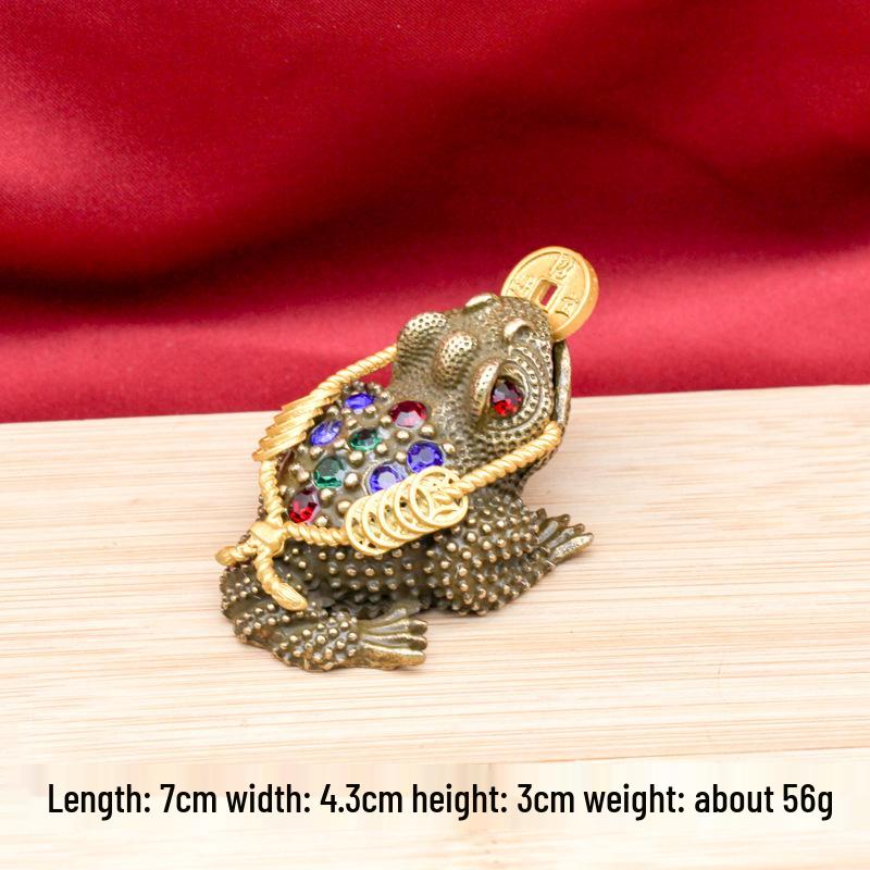 Three-Legged Golden Toad Wealth Figurine – Handcrafted Luck & Prosperity Decor for Home or Office