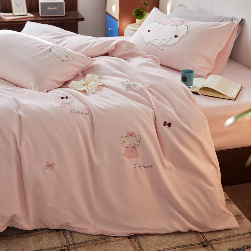 Class A 100% Cotton Brushed 4-Piece Autumn/Winter Bedding Set: Thickened Duvet Cover, Bed Sheet, Fitted Sheet, Cartoon Design