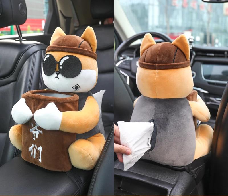 Uchwyt na chusteczki montowany w samochodzie 2 w 1 Kreskówkowa pluszowa lalka Automatyczny schowek w podłokietniku Wiszący pojemnik na papier do przechowywania Kosz na śmieci samochodowy i uchwyt na chusteczki