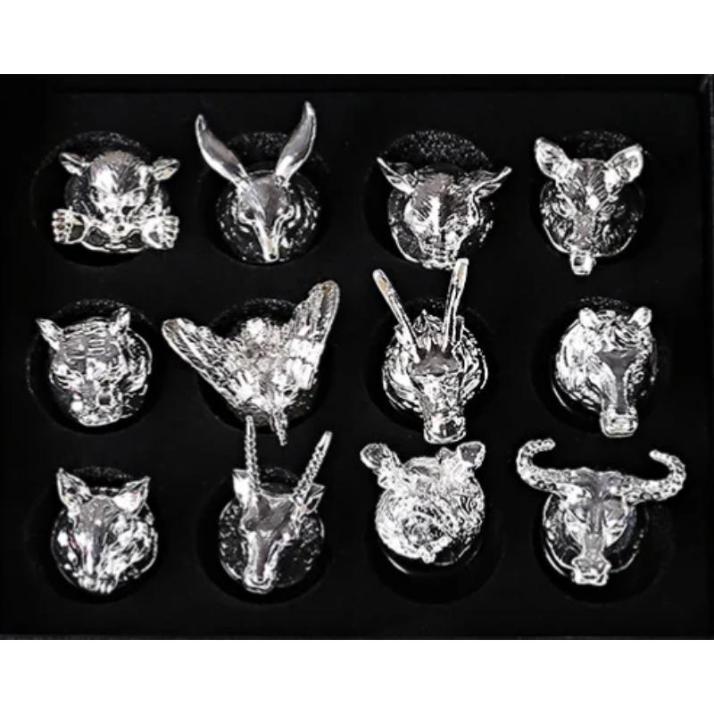 Tolv Zodiakus Likör Vinglas Set Hushåll Små Vinglas Pluntor Kinesisk Imitation Europeiska Dryckesvaror Utsökt Gåva