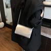 Frühling und Sommer neue strukturierte Tasche Damen Umhängetasche kleine quadratische Tasche Pendeln einfarbig Damen Schulter kleine Tasche