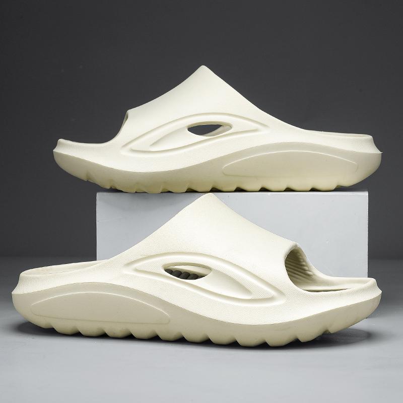 Fashion Men's Slippers Outdoor Indoor Sandals Beach Men Casual Shoes Thick Soft Comfortable Slides Men Flip-flops Men's Slippers