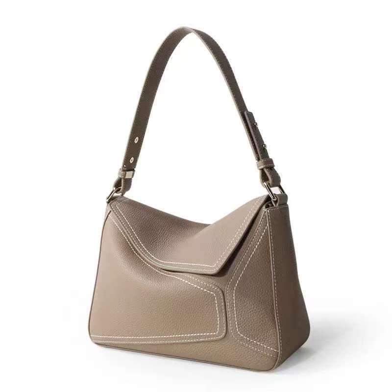 Women's Versatile Cowhide Crossbody Underarm Bag – Medium