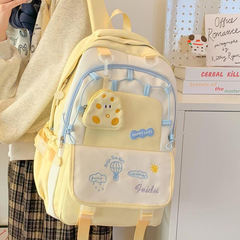 High-value schoolbag for female primary school students, contrasting colors, small and fresh, new backpack for high school students in grades 3 to 6