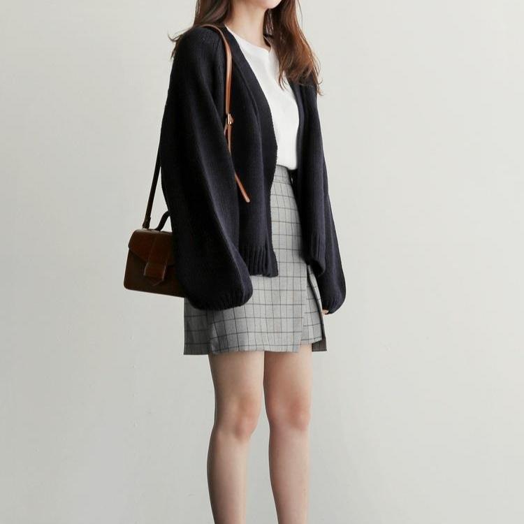 Autumn and Winter Knitted Cardigan Women's Solid Color Loose Long-sleeved Sweater Coat Casual Korean-style Short Knitted Coat