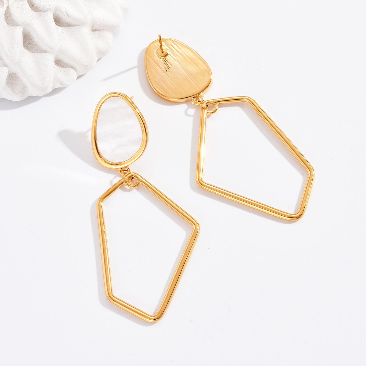 

Fashionable and Versatile Earrings, New Trendy Summer, Light Luxury, High-end Feeling, Earrings, Versatile Earrings