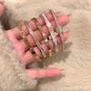 Bracciale Aperto in Acciaio Titanio Argento con Numeri Romani Vuoti