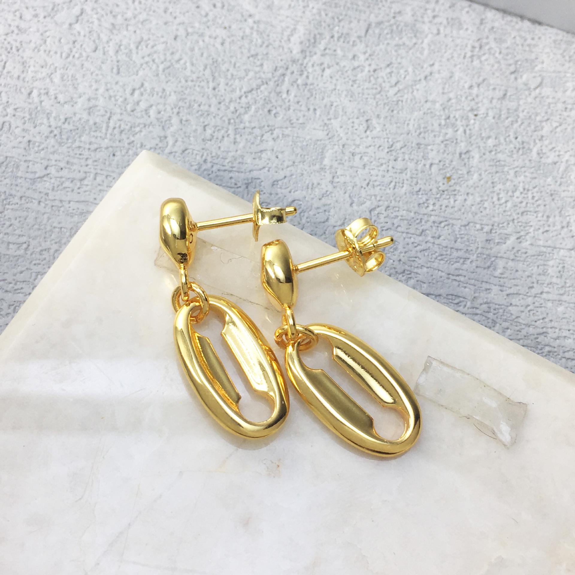 Unode50 Spain Fashion Oval Earrings