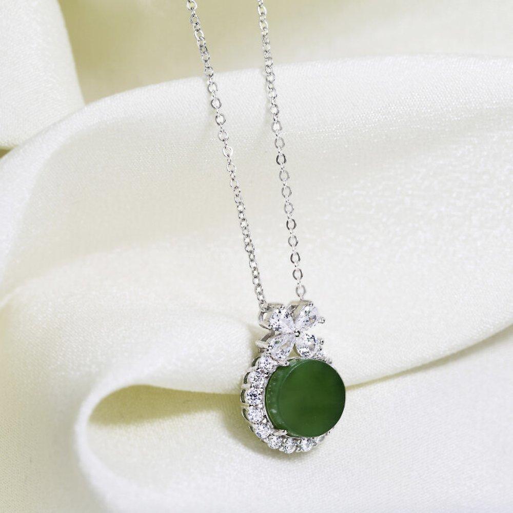 Liztara / Sterling Silver Jade Emerald Necklace [Custom Made]