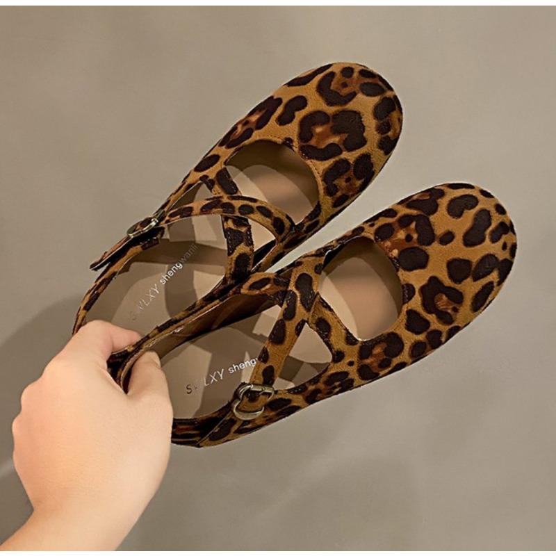 Fashion Retro Faux Suede Flat Internal Increase Women Dance Shoes 2025 Spring Autumn New French Casual Commuting Mary Jane Shoes Woman