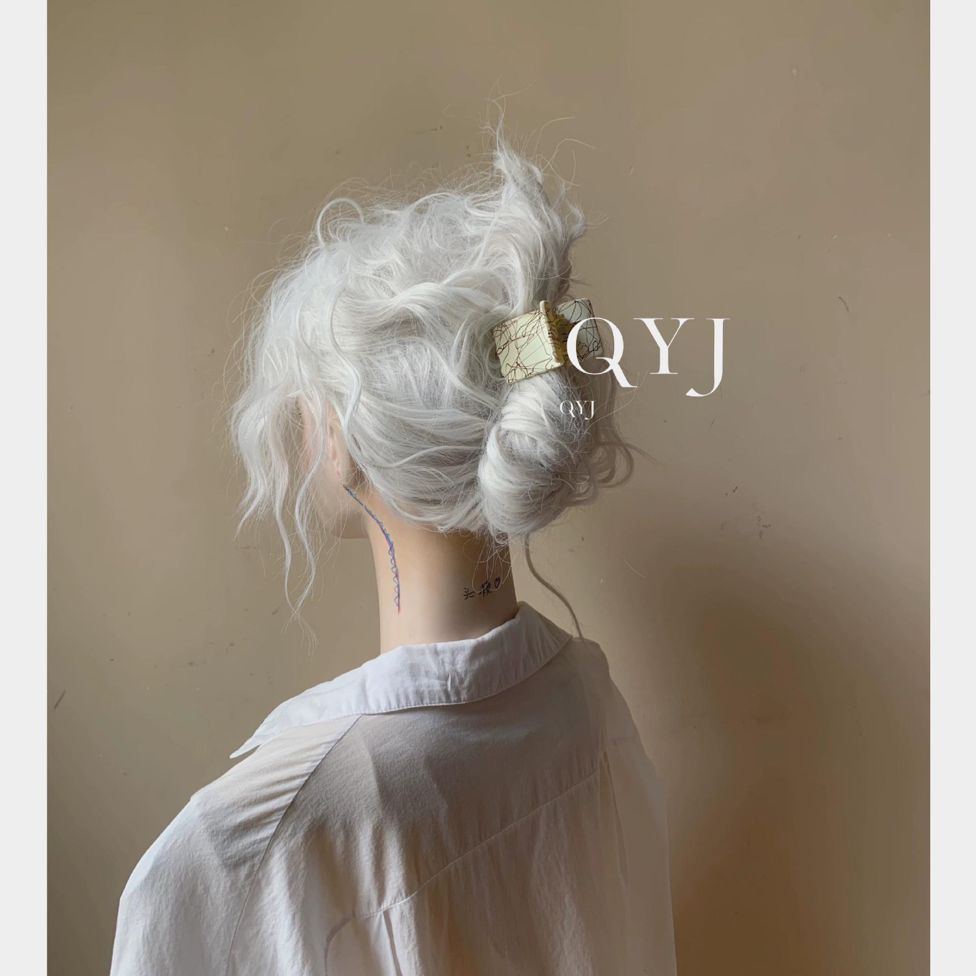 

2023 Улучшенная заколка для волос с 6 зубцами и матовым шелковистым покрытием для надежной фиксации