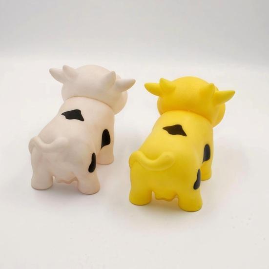 Squeaky Cow Squeeze Toy with Realistic Sound Soft TPR Fidget for Stress Relief & Pranks Cute Farm Animal-Shaped Decompression Gadget for Kids Adults
