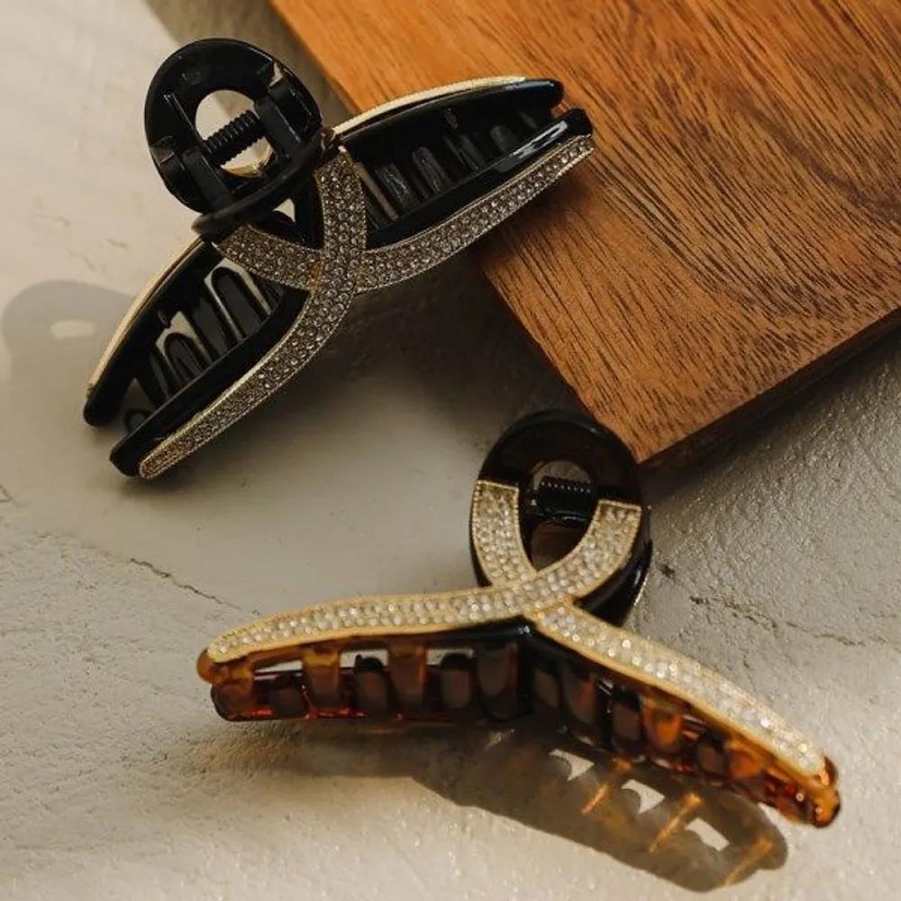 bydaisy Cubic Line Twist Hair Clip Bh0926 brown
