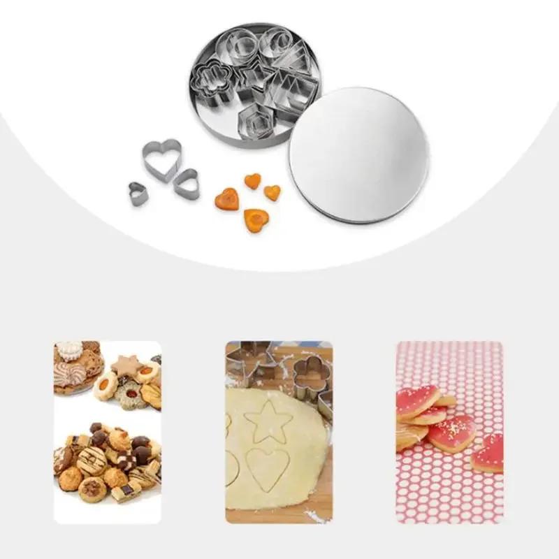 24Pcs Stainless Steel Mini Cookie Cutter Set Biscuit Cookie Mold Christmas Pastry Cutters Slicers Baking Tools