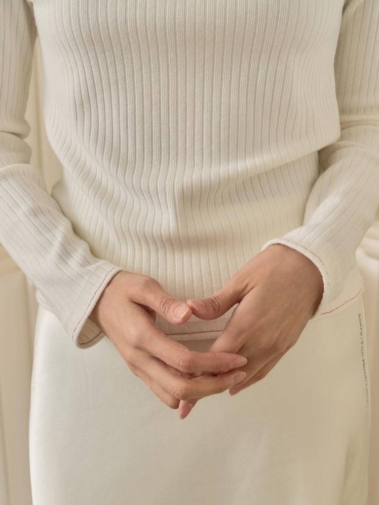 SORRY, TOO MUCH LOVE Fine Rib Long Sleeve Top_Ivory