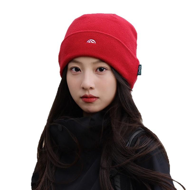 Autumn and Winter Warm Knitted Hats for Men and Women Outdoor Mountaineering and Hiking Ear Protection Pullover Hats Fashionable Commuting Woolen Hats