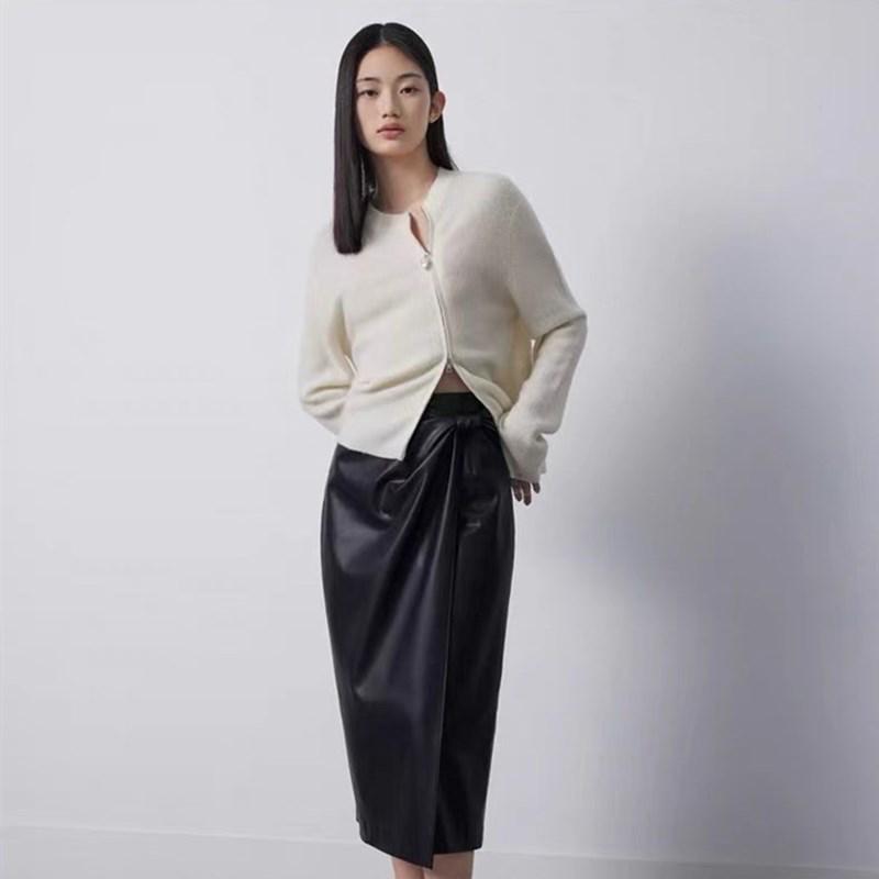 Women's Grey 100% Pure Wool Round Neck Cardigan with Pearl Zipper