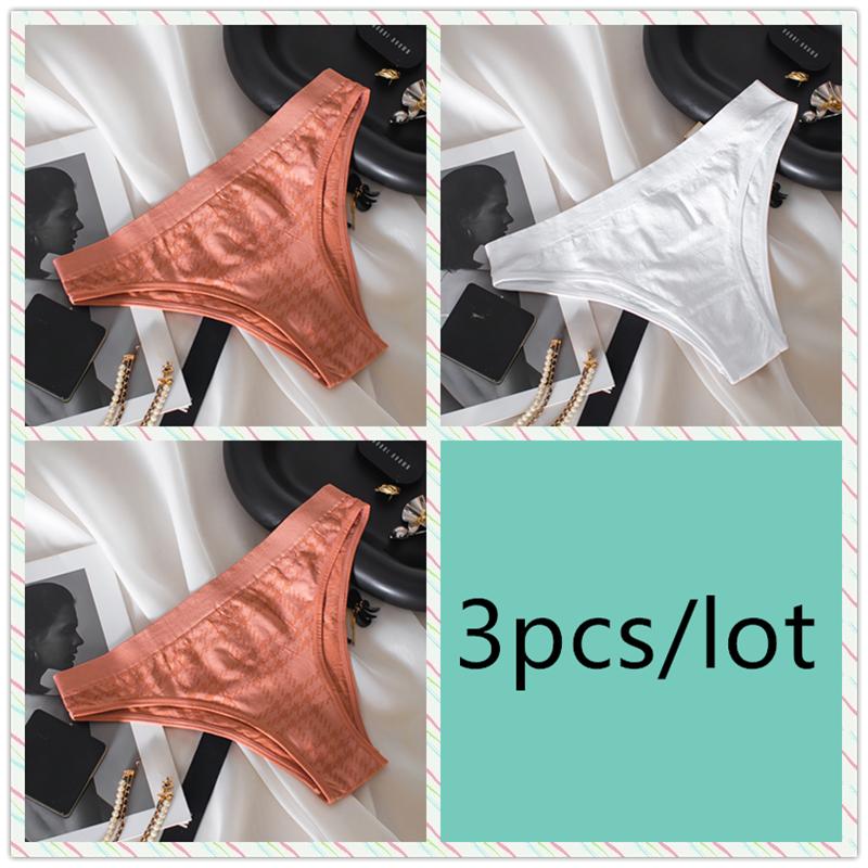 Large Seamless Underwear for Women Breathable Skin Friendly Comfortable Low Waist Briefs Sports Fitness No Trace High Slit Triangle Panties