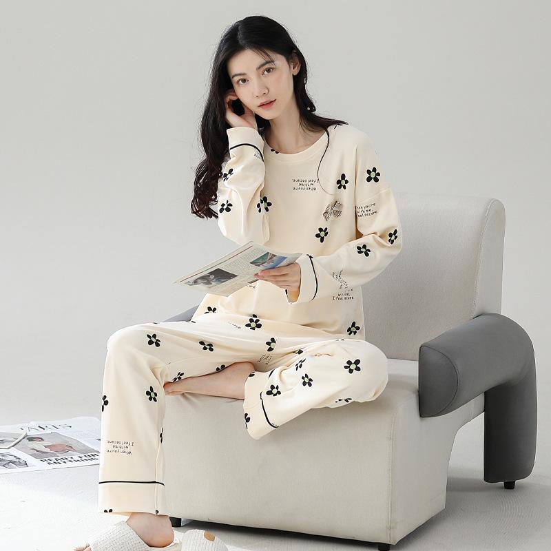 Cotton Pajamas Set Women Loose Fit Sleepwear Long Sleeve Two-Piece Loungewear Home Wear Comfortable Outfit Plus Size Options Breathable Fabric