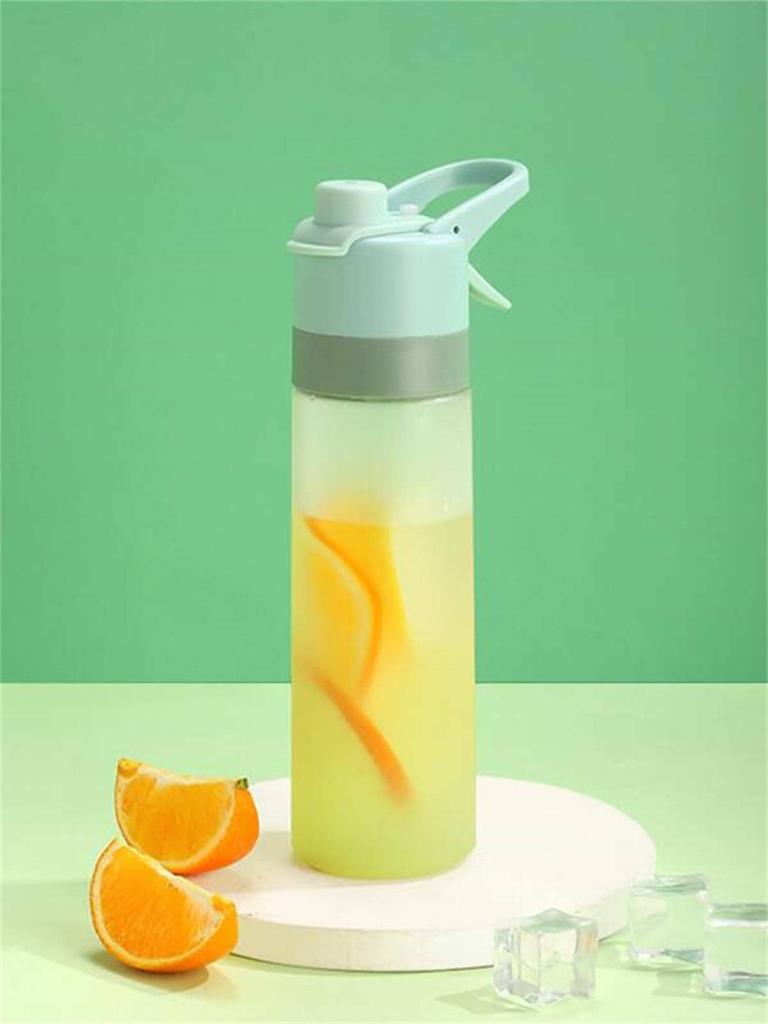 1pc 650ML Gradient Sports Water Bottle, Outdoor Sports Fitness Water Cup, Large Capacity Spray Bottle, Travel Beverage Bottle