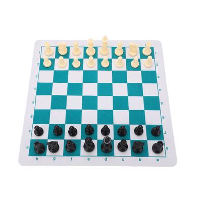 Set di Scacchi Pezzi in Plastica Scacchiera Mousepad Giochi da Tavolo Scacchiera in Pelle PU Viaggio Riunione Giocattolo per Bambini