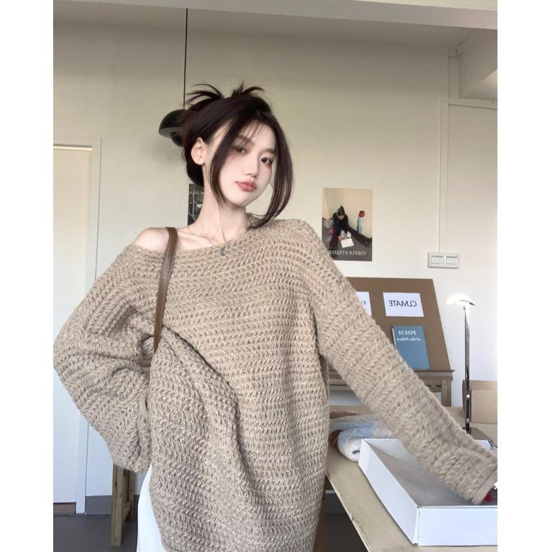 Khaki knitted sweater women s autumn and winter sweet gentle slanted shoulder sweater niche chic lazy wind off the shoulder one size fits all