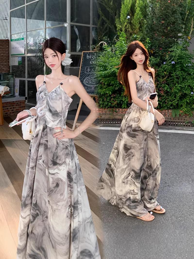 

2026 Summer Women s Plus Size V-Neck Chinese Ink Painting Pleated Long Dress with Spaghetti Straps XXXL