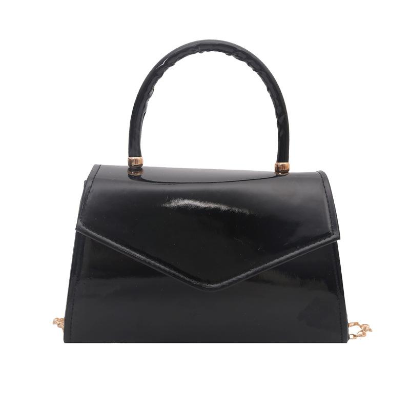 

Solid color patent leather texture high-end sense niche elegant women s casual handbag commuter messenger bag чёрный