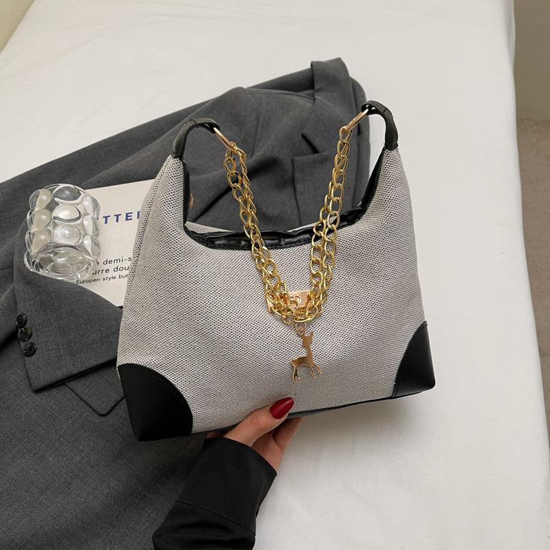 

Летняя новая текстурная сумка-мессенджер в зарубежном стиле для通勤, женская трендовая контрастная цветная цепочка, темпераментная, повседневная, универсальная