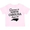 Inktastic Jemand in North Carolina liebt mich Kleinkind T-Shirt Staat Zuhause Familie