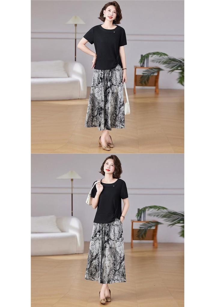 Elegant Summer Midi Dress for Moms - Short Sleeve, Age-Reducing Style for Middle-Aged and Elderly Women.