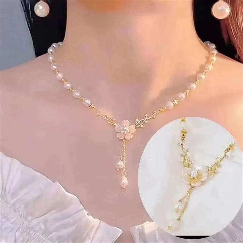 Luxury Female Crystal White Flower Pendant Necklace Vintage Gold Color Wedding For Women