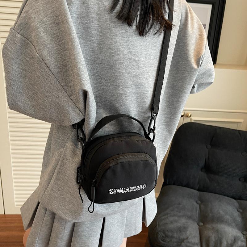 Internet celebrity texture small bag women's bag new 2025 summer foreign style canvas bag women's mini versatile shoulder crossbody bag