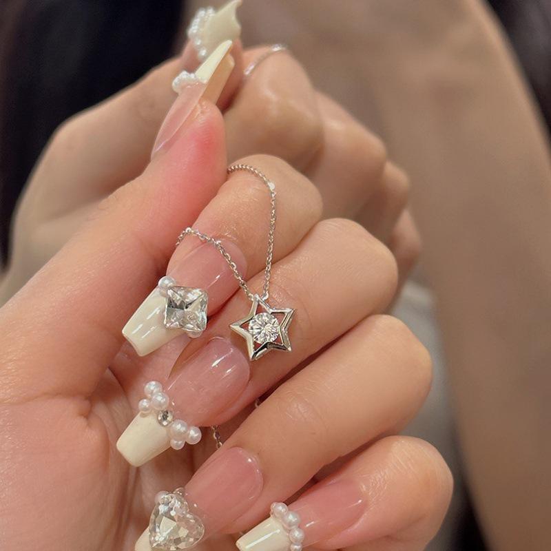 Korean Five-Pointed Star Rhinestone Pendant Necklace – Chic Summer Women's Accessory