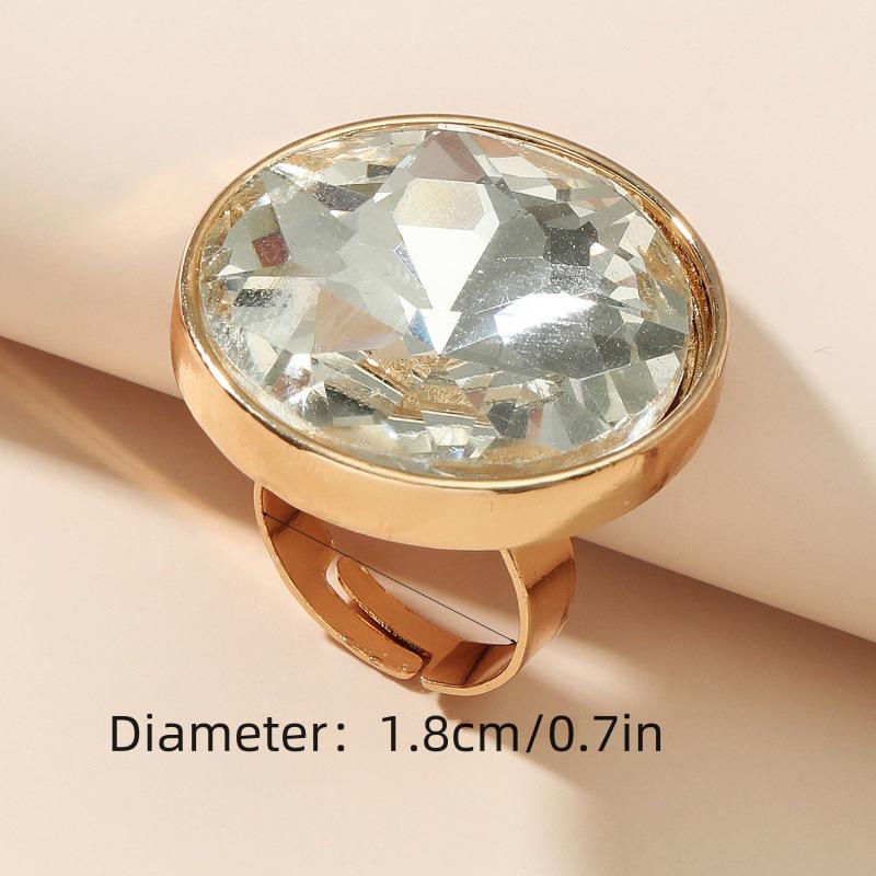Trendy Geometric Gemstone Ring: Chic & Bold Women's Fashion Accessory
