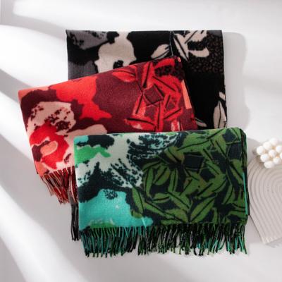 Accessoires – Schals & Tücher