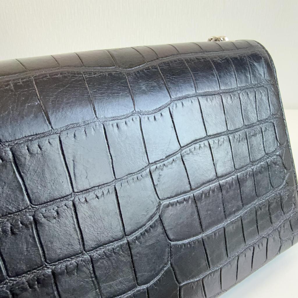 [Pre-Owned] Ysl Kate Silver Logo Chain Crocodile Pattern Embossed Glossy Calfskin Leather Tassel Crossbody Shoulder Bag Medium - Excellent #4O0005