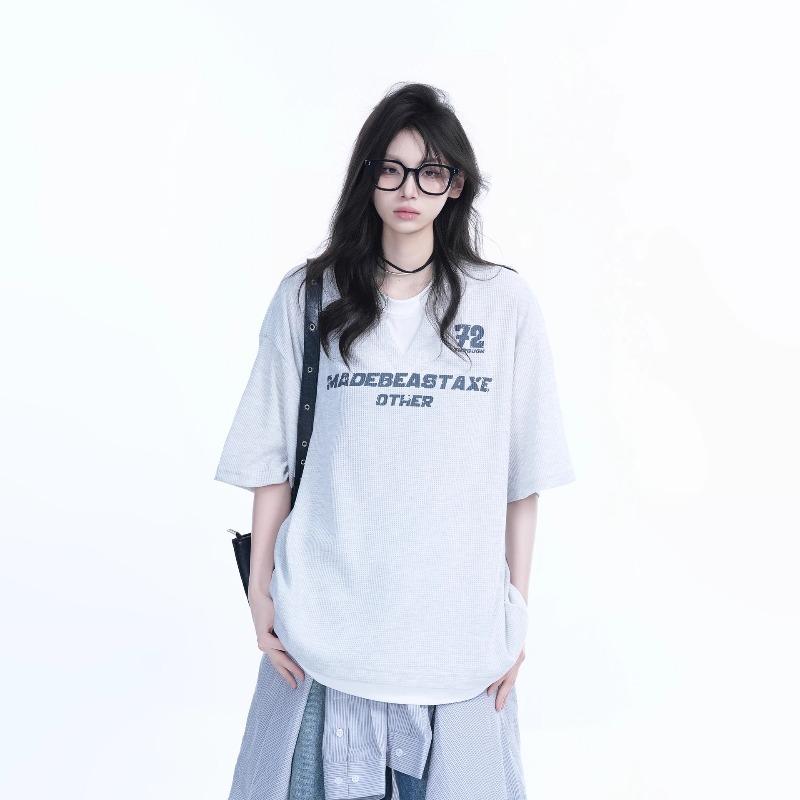 

EBAIHUI Letter Printed Woman Fake Two-piece Tees Round Neck T-shirt with Contrasting Color Features Summer Trendy Design Women s Top XXL светло-серый