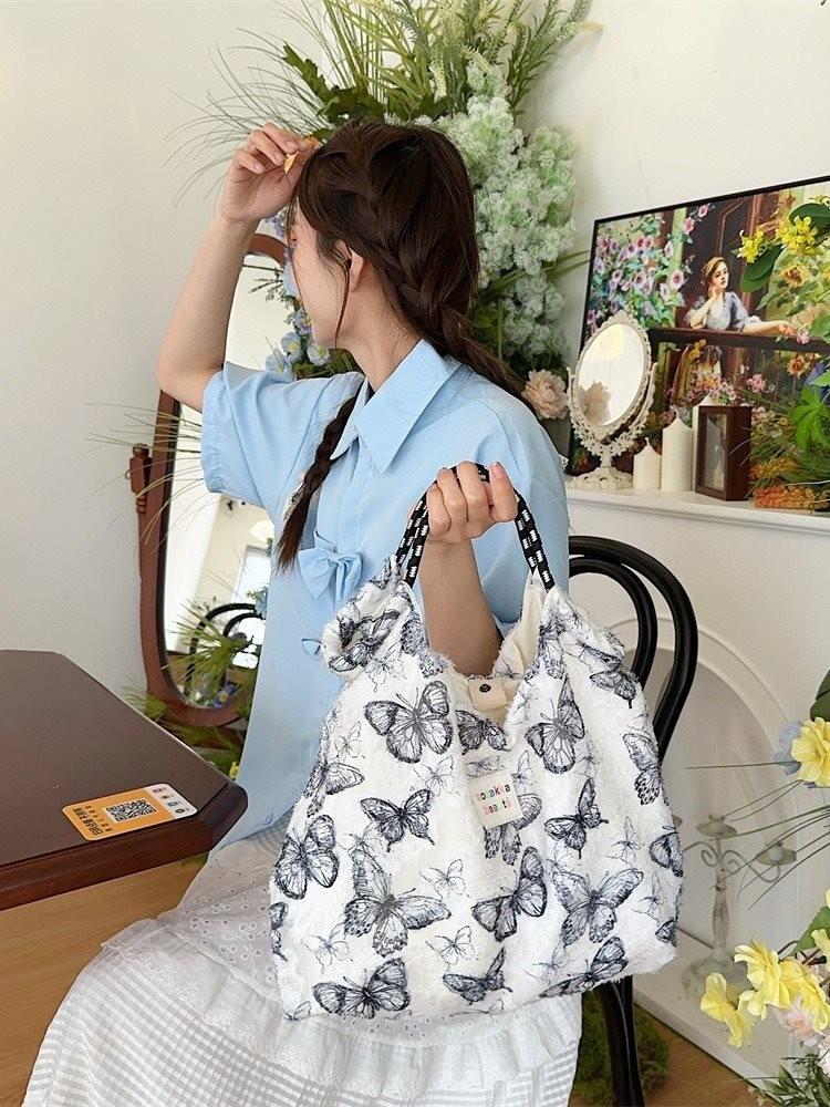 Large Capacity Lace Butterfly Canvas Tote Bag For Stylish Commute And Daily Use