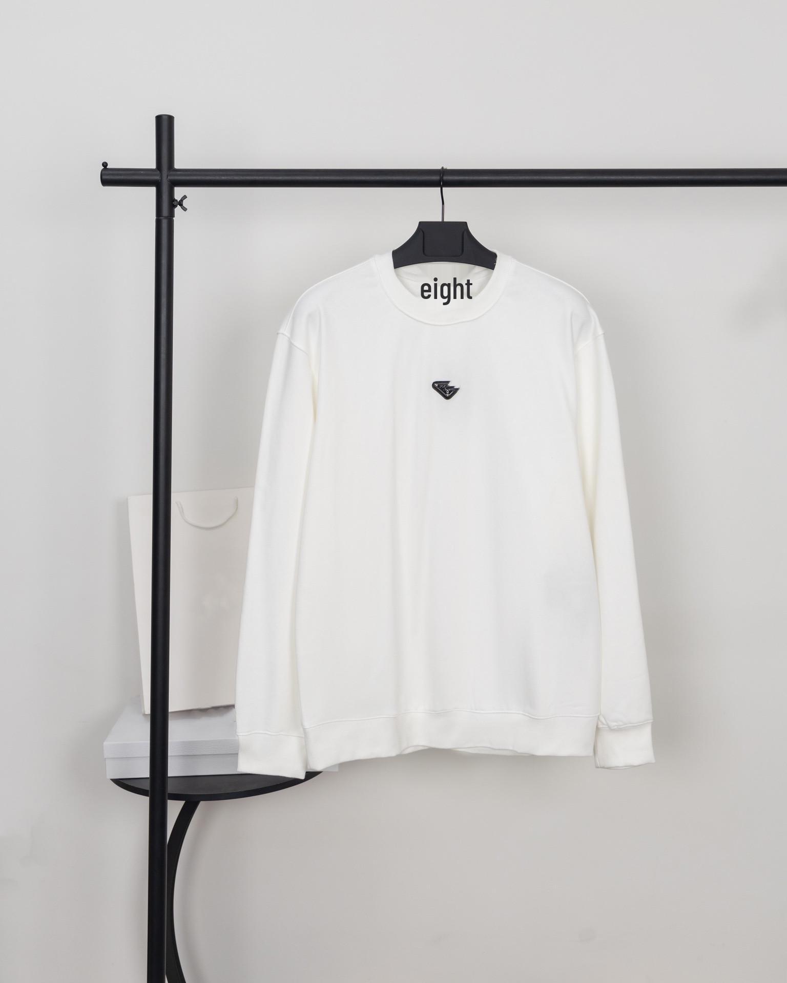 Unisex Logo Triangle Sweatshirt: Autumn/Winter Casual, Loose Fit, Round Neck Large