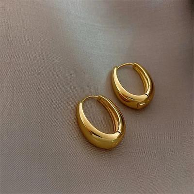 2021 neue klassische Kupferlegierung glatte Metall Creolen für Frauen Mode koreanischen Schmuck Temperament Mädchen täglichen Verschleiß Ohrringe