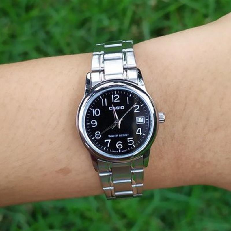 Casio STANDARD Series Simple and Versatile Stainless Steel Strap Quartz Women's Watch Black Dial Quartz Movement Stainless Steel Strap LTP-V002D-1B