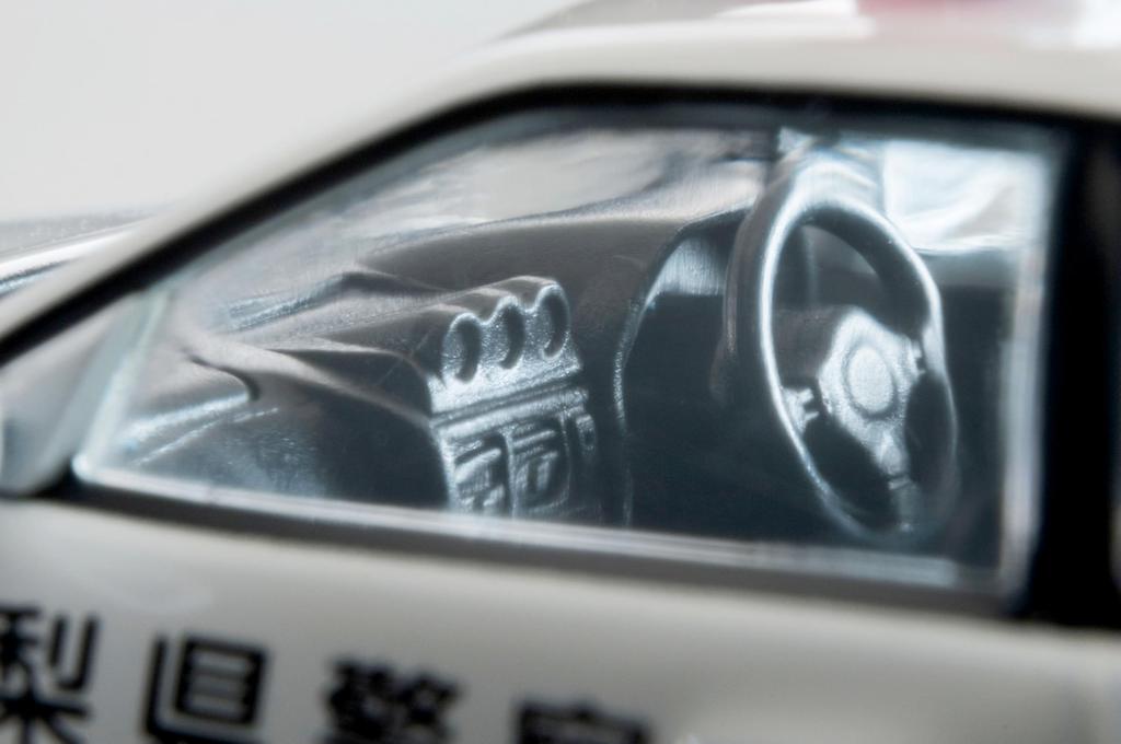 TOMYTEC Tomica Limited Vintage Neo Nissan Skyline Sports Coupe 25GT TURBO Patrol Car Yamanashi Prefectural Police Finished Model 336716 1/64 LV-N366a