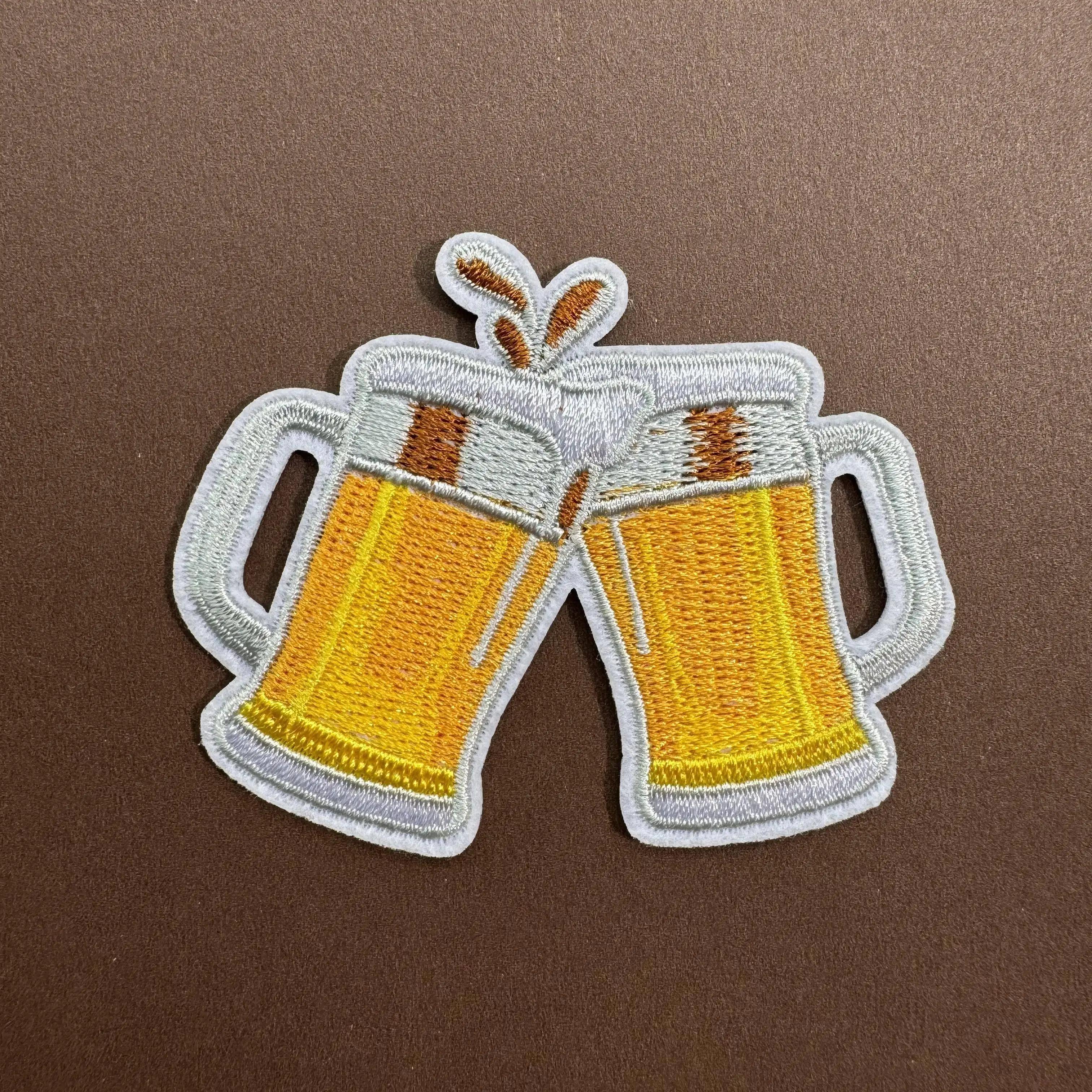 

1PC Embroidered Beer Mug Patch, Cartoon Iron-On Appliqué for DIY Clothing, Jeans, Bags Accessories Fun Design for Customization
