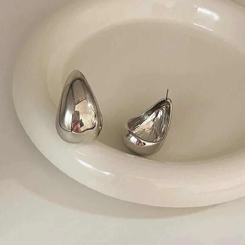 1 Pair Of Cool Wind Large Smooth Alloy Gold Plated Silver Plated Geometric Elegant Temperament Earrings