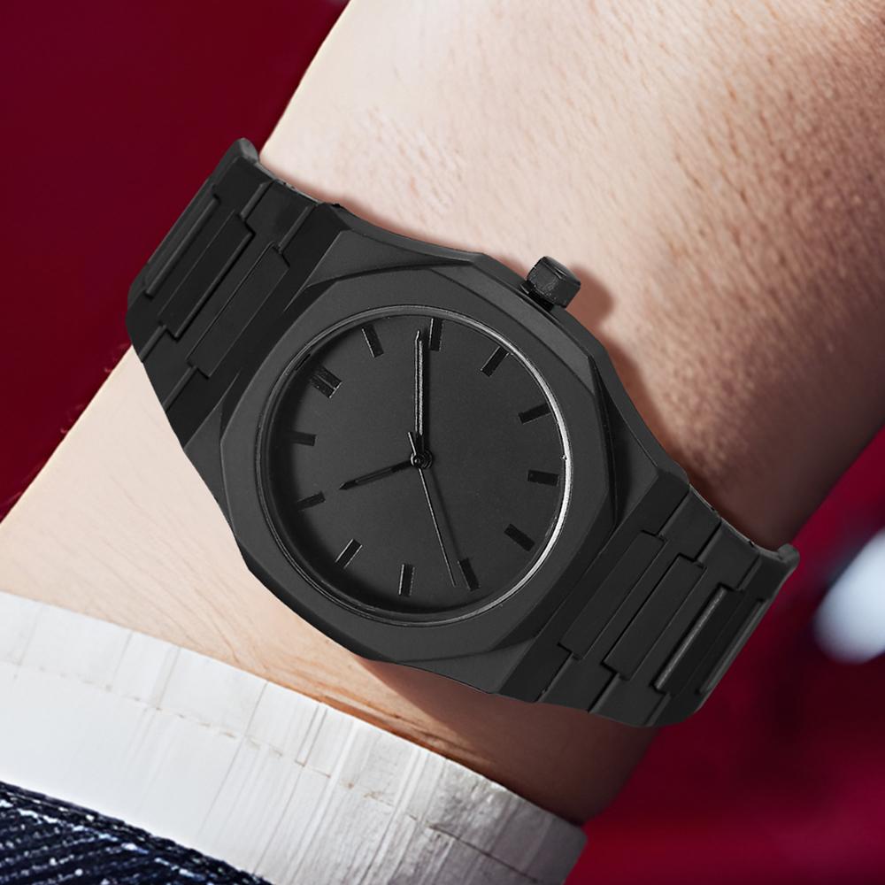 5PCS Black Men's Watch Set Fashion Trend Personalized Simple Quartz Watch Bracelet Set Suitable for Daily Clothing Matching